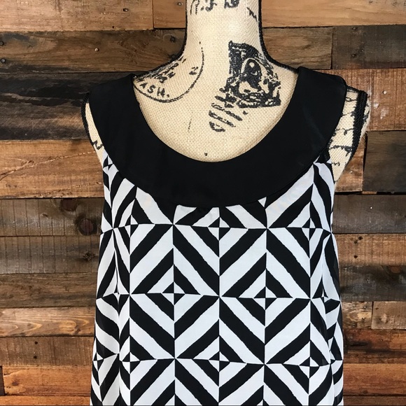 Signature Collection top - Picture 2 of 6